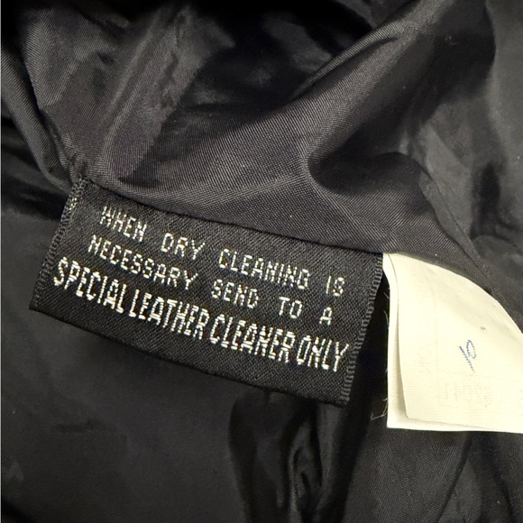 Wilson’s Leather Vintage Black Motorcycle Jacket - Picture 11 of 15